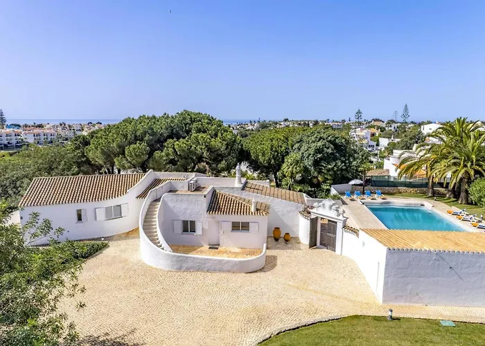 Villa Pinehill By