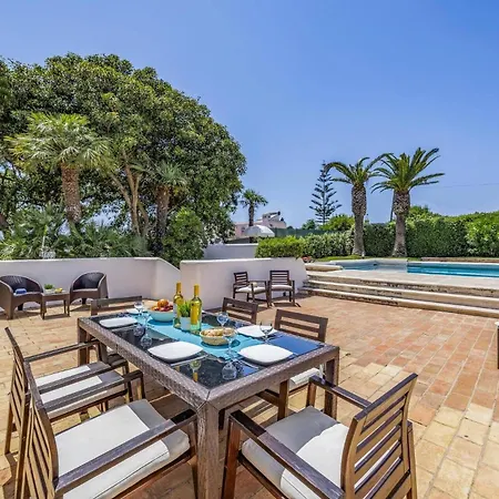 Pinehill By Villa