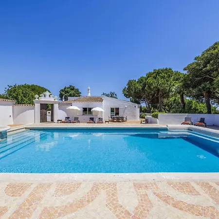 Villa Pinehill By