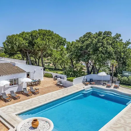Pinehill By Villa *