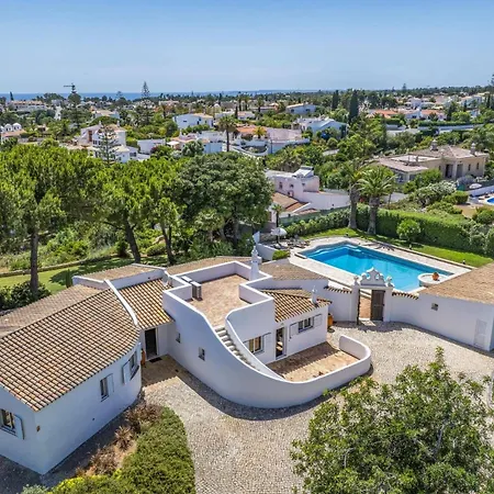 Villa Pinehill By
