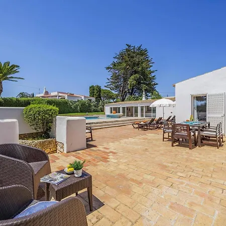 Pinehill By Villa