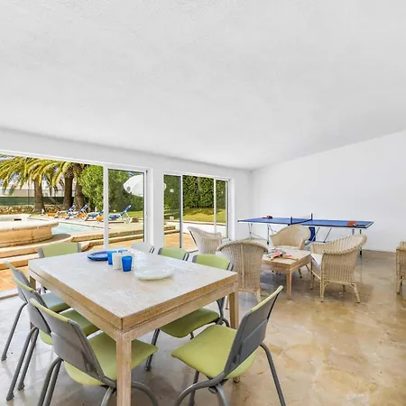 Pinehill By Villa