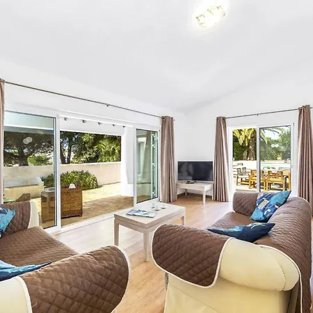 Villa Pinehill By *